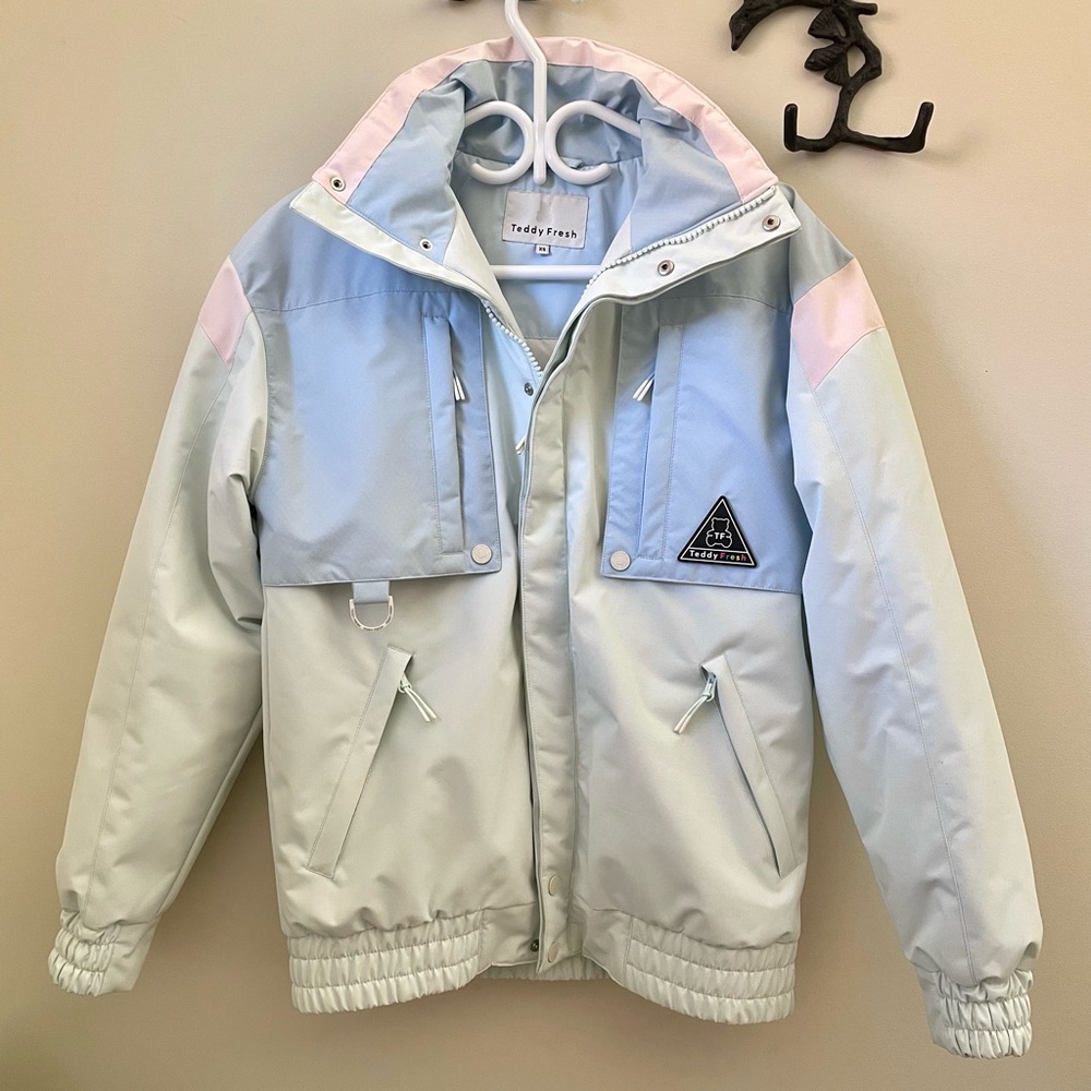 Teddy Fresh Pastel Ski Jacket in Ice Blue & White - Unisex XS